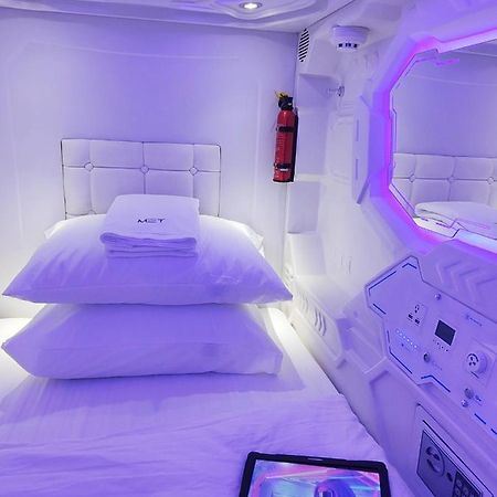 Met A Space Pod @Phrom Phong Bangkok Eksteriør bilde