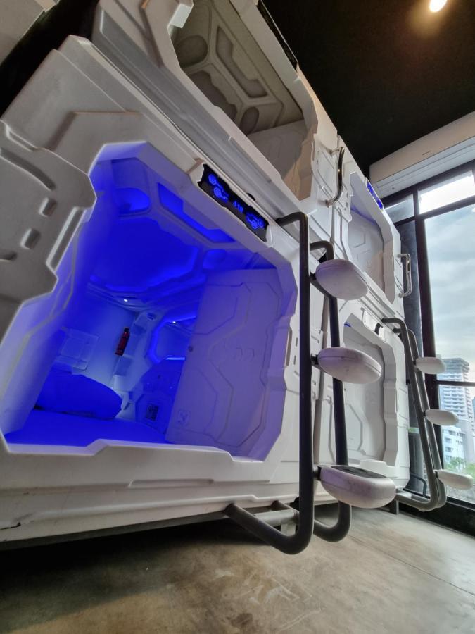 Met A Space Pod @Phrom Phong Bangkok Eksteriør bilde
